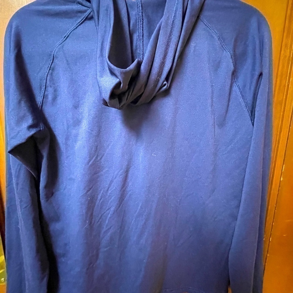 Youth under armour long sleeved shirt - Picture 5 of 5